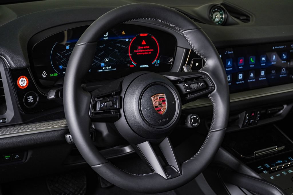 New 2026 Porsche Cayenne Coupe AWD/4WD image 18