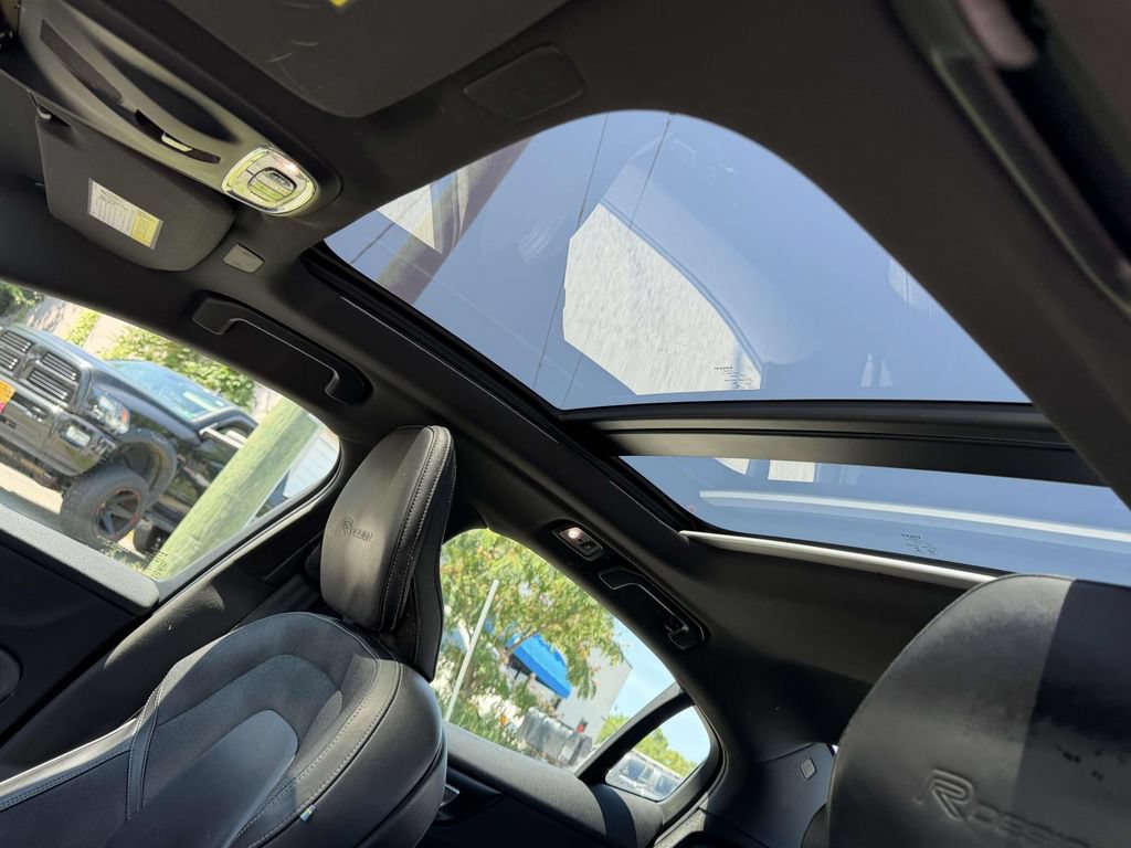 Used 2019 Volvo S60 T5 R-Design FWD image 19
