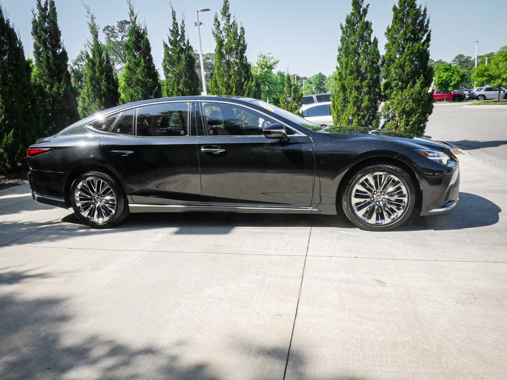 Used 2023 Lexus LS 500 AWD w/ Interior Upgrade Package image 11