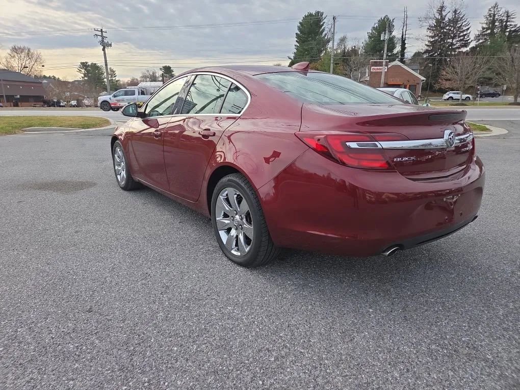 Used 2016 Buick Regal image 7
