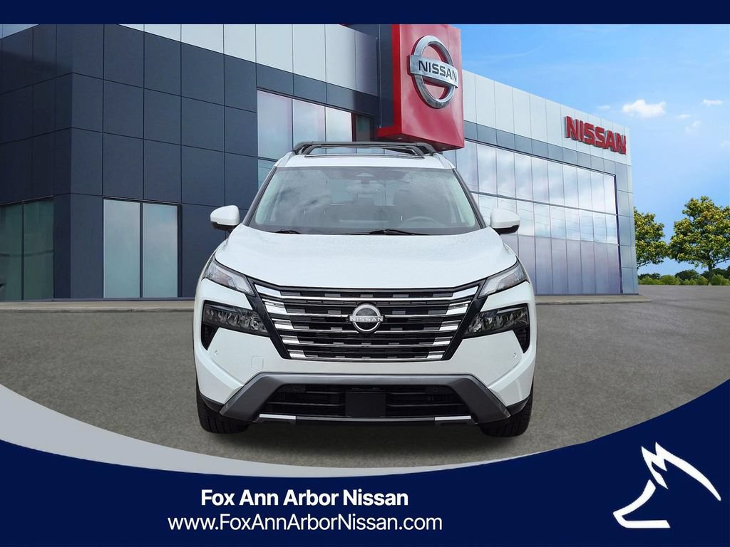 Used 2024 Nissan Rogue SL w/ SL Premium Package AWD/4WD image 8