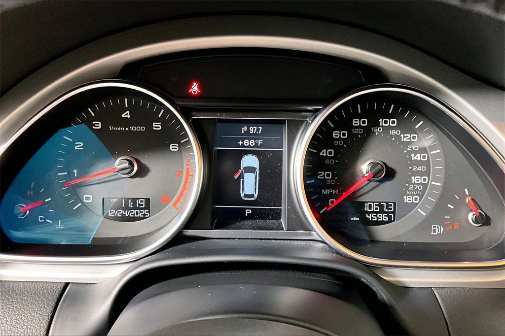 Used 2014 Audi Q7 3.0T S line Prestige w/ S Line Package image 16