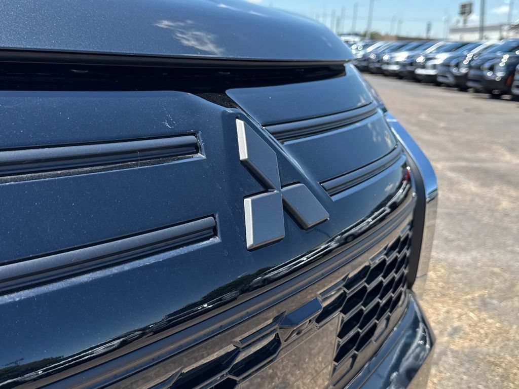 New 2026 Mitsubishi Outlander LE FWD image 51