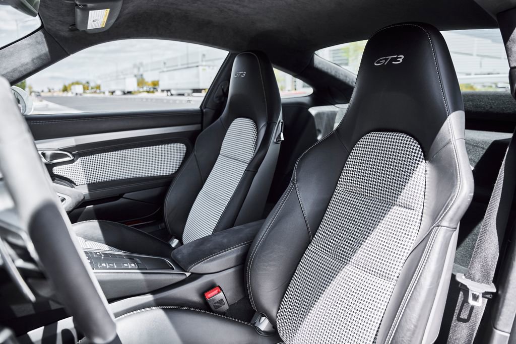 Used 2018 Porsche 911 GT3 RWD image 41
