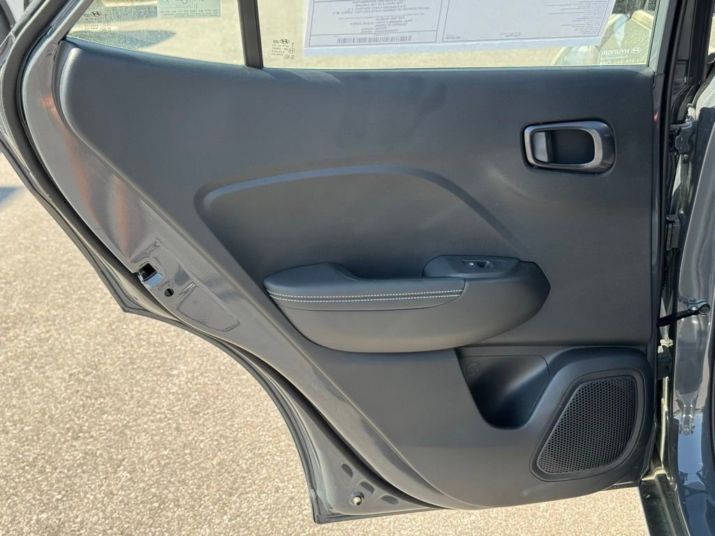 Certified 2025 Hyundai Venue Limited image 17