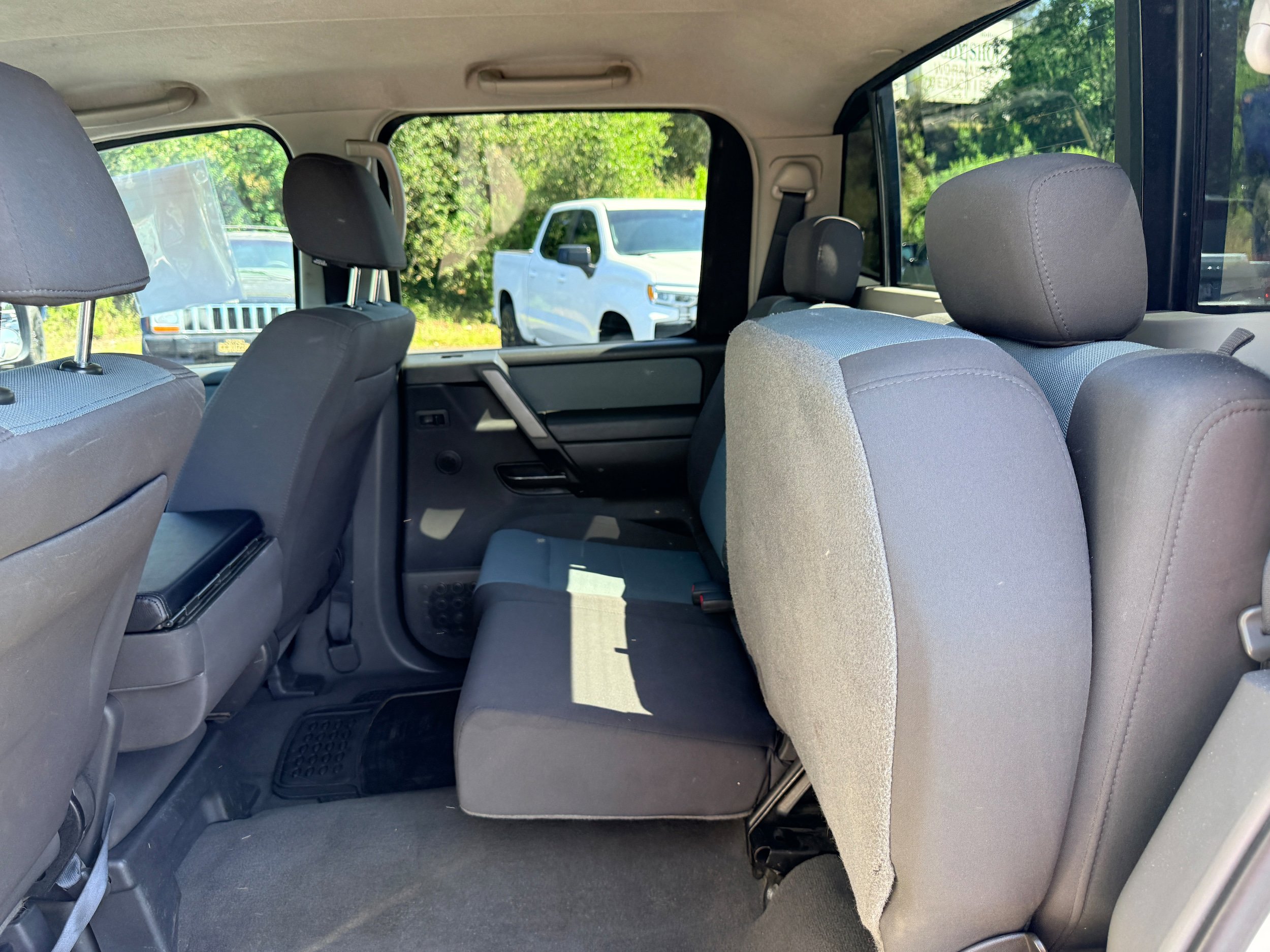 Used 2006 Nissan Titan XE RWD image 11