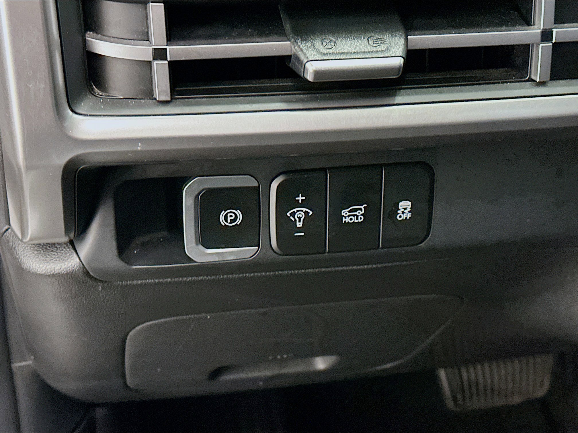 Used 2024 Hyundai Santa Fe SEL image 17