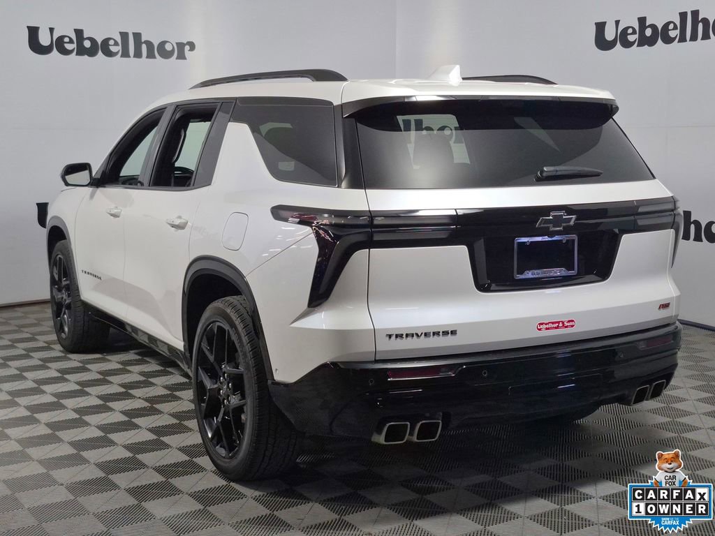 Used 2024 Chevrolet Traverse RS w/ LPO, Floor Liner Package FWD image 5