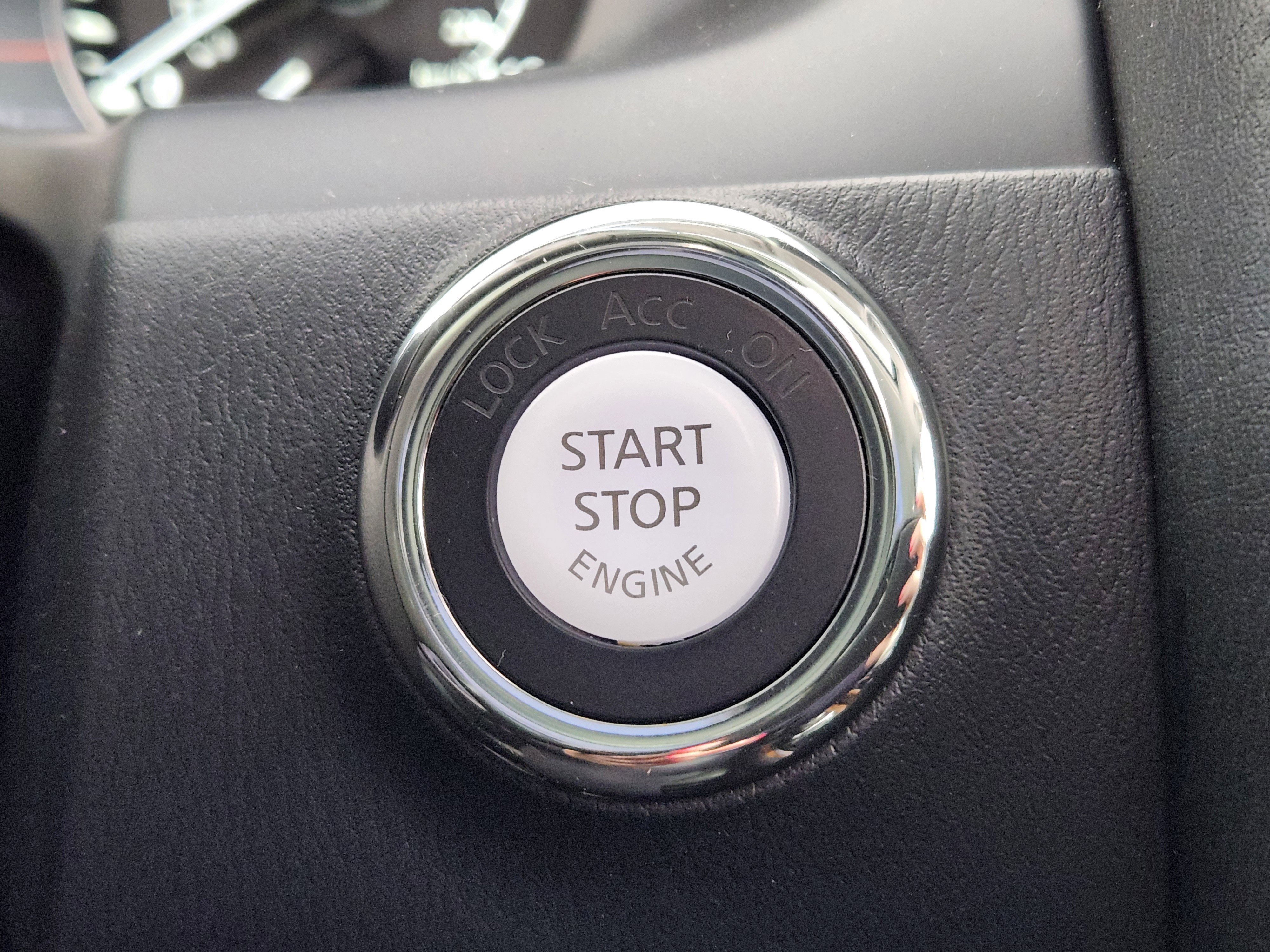 Used 2023 Nissan Armada SL w/ Captain's Chairs Package image 26