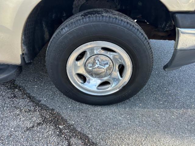 Used 2000 Ford F150 XLT image 14
