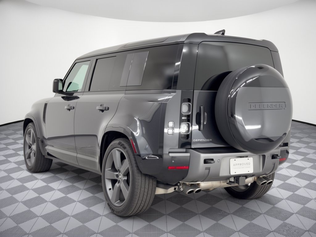 Used 2025 Land Rover Defender 110 V8 AWD/4WD image 3