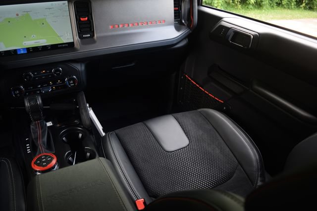 Used 2025 Ford Bronco Raptor w/ Interior Carbon Fiber Pack AWD/4WD image 14