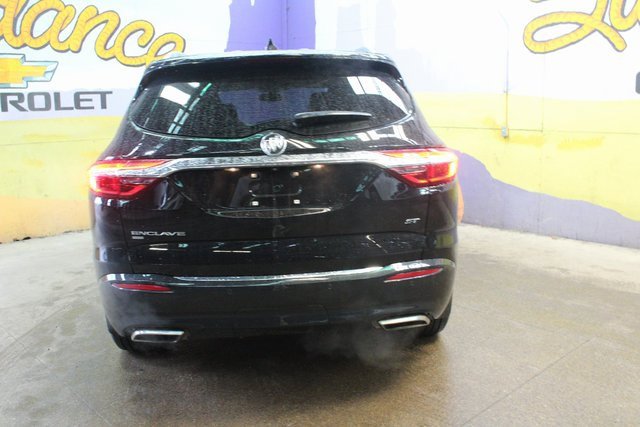 Used 2021 Buick Enclave Essence image 7