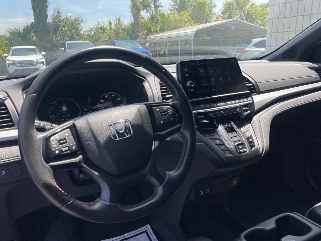 Used 2025 Honda Odyssey Sport-L image 13