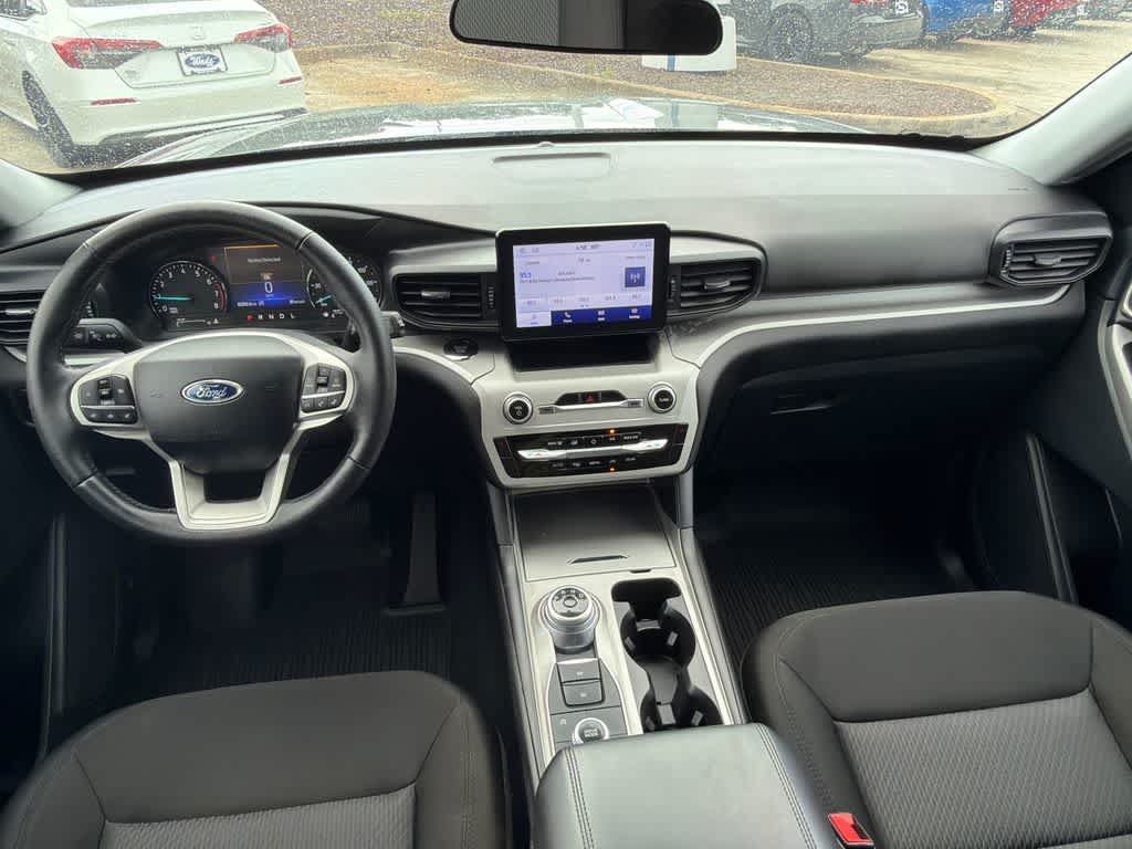 Used 2024 Ford Explorer XLT AWD/4WD image 20