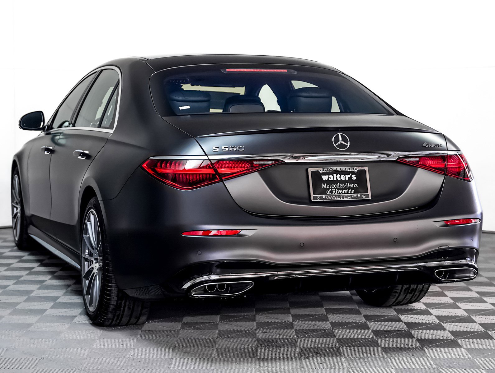 New 2026 Mercedes-Benz S 580 4MATIC Sedan image 2