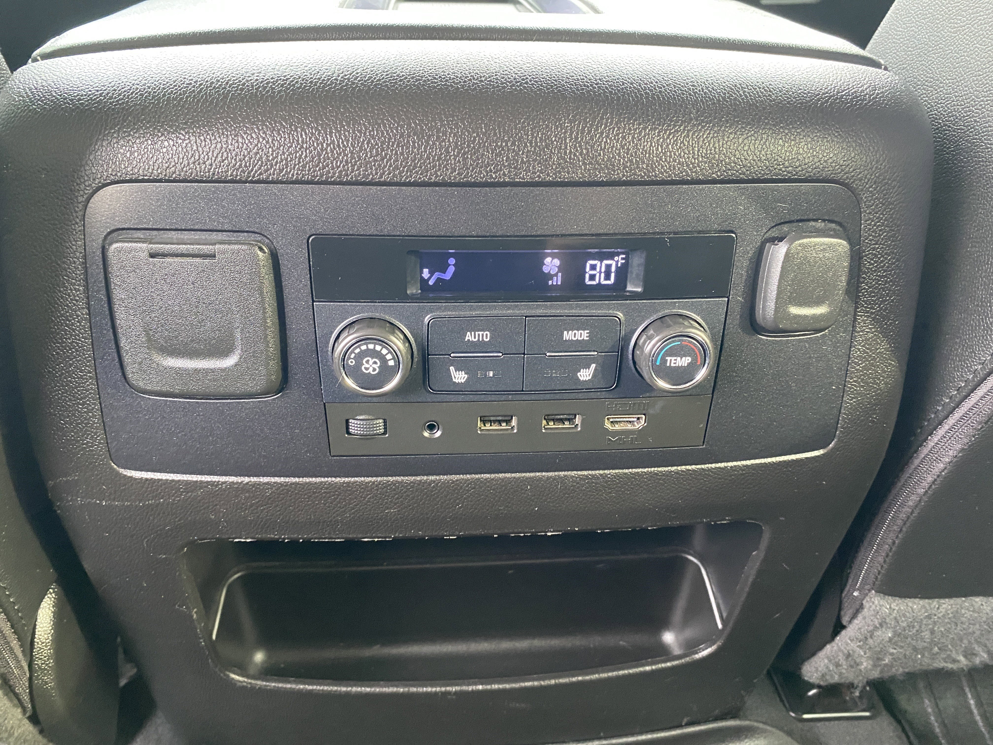 Used 2019 Chevrolet Suburban LT image 35