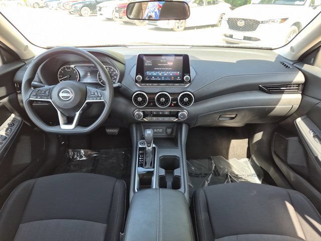 Used 2025 Nissan Sentra SV FWD image 22