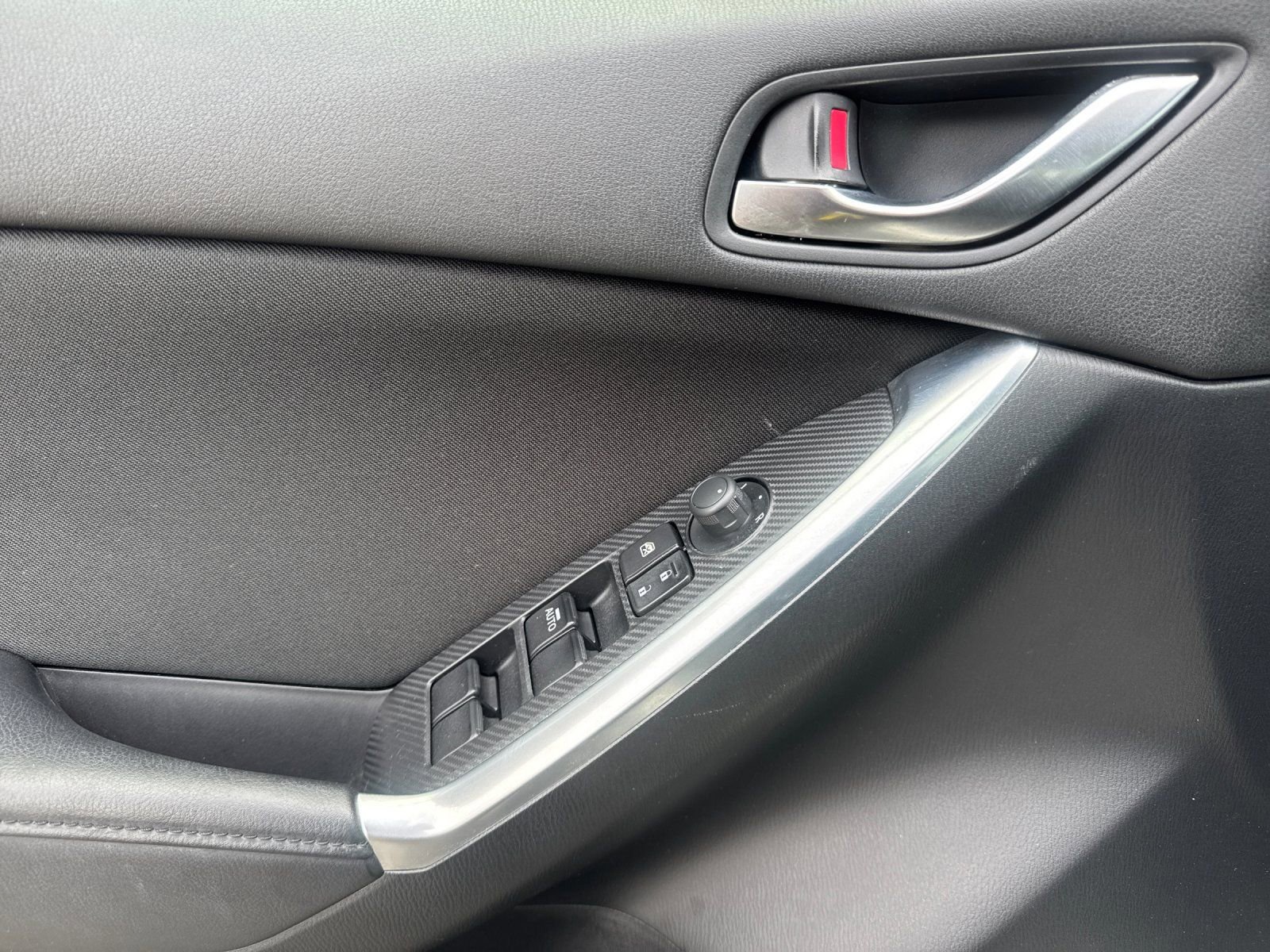 Used 2016 MAZDA CX-5 Touring image 11