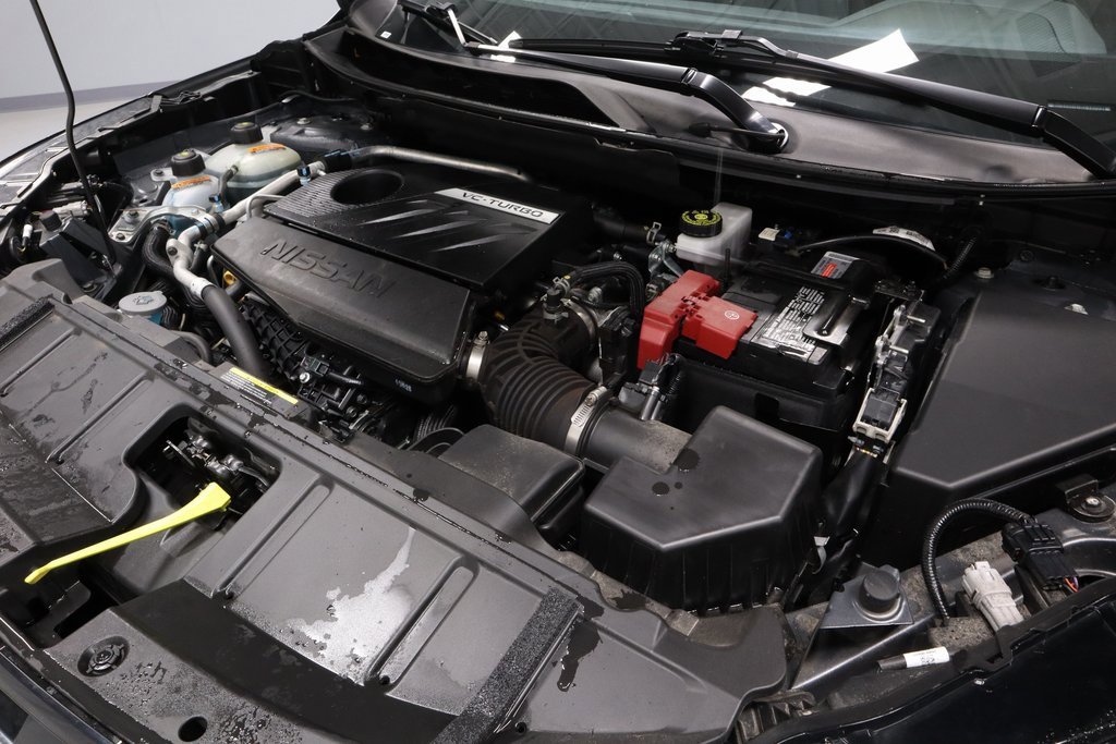 Certified 2025 Nissan Rogue SV image 15