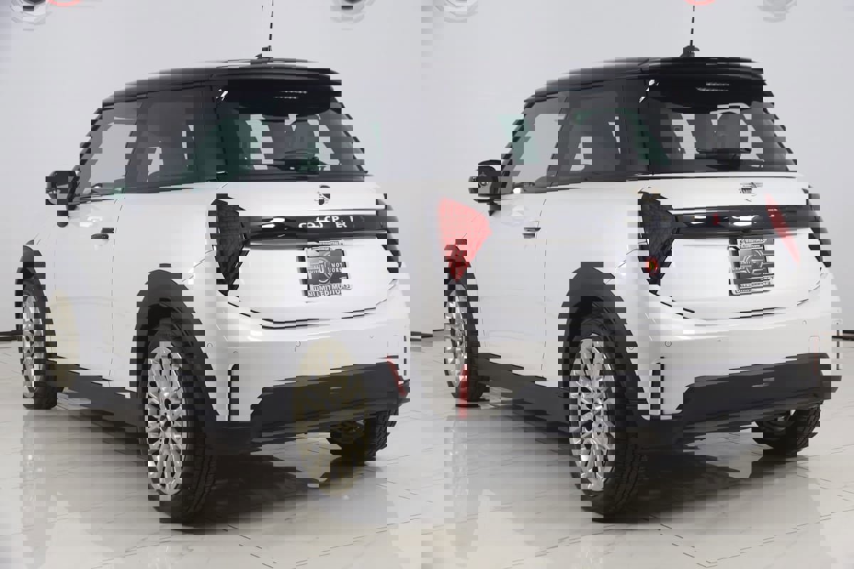 Used 2025 MINI Cooper S image 4