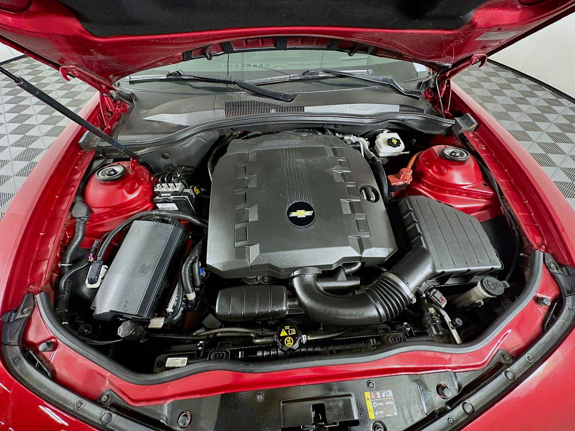 Used 2015 Chevrolet Camaro LT w/ RS Package image 29