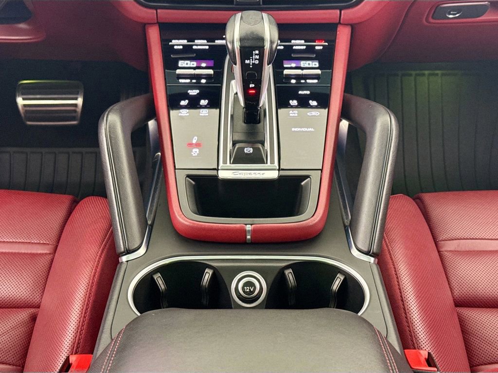 Certified 2022 Porsche Cayenne Turbo S image 12