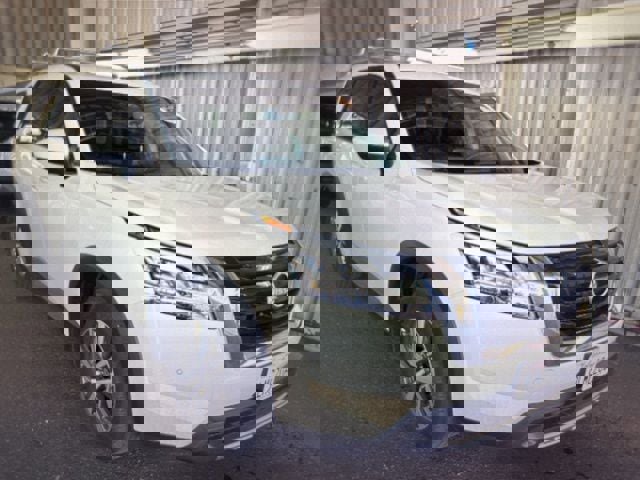 Certified 2024 Nissan Pathfinder SL video 1