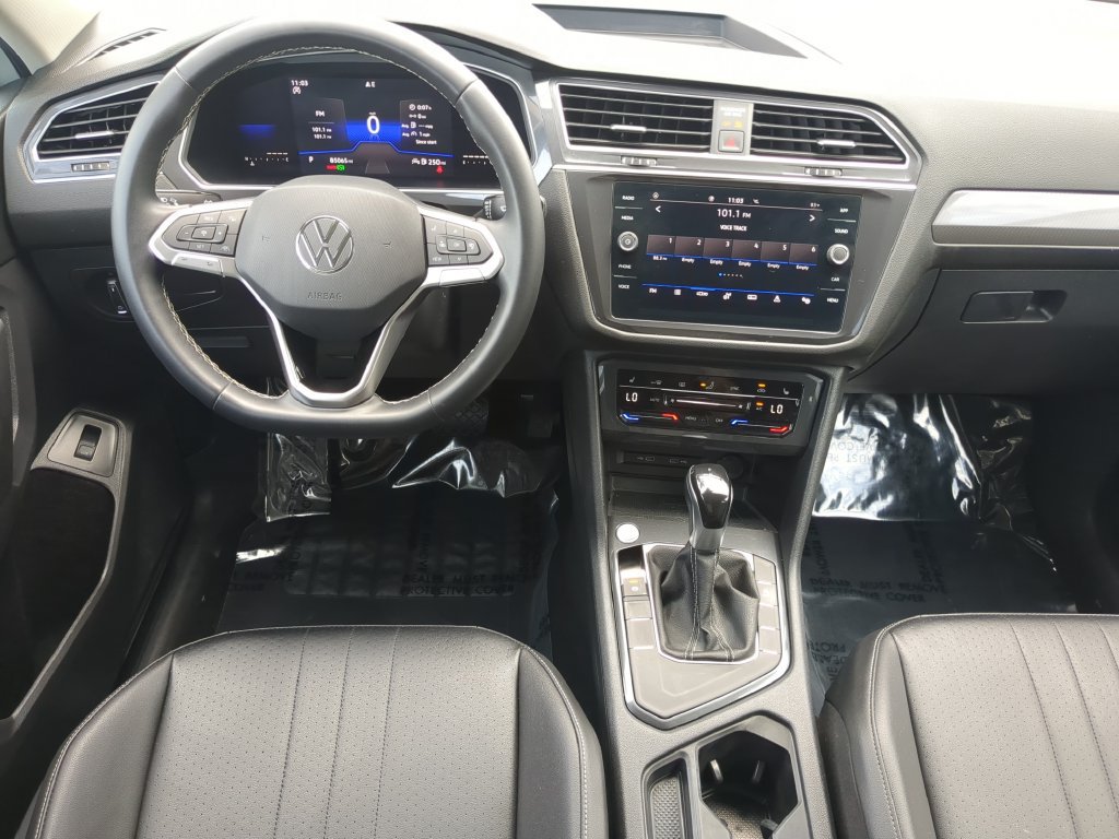 Used 2022 Volkswagen Tiguan SE FWD image 13