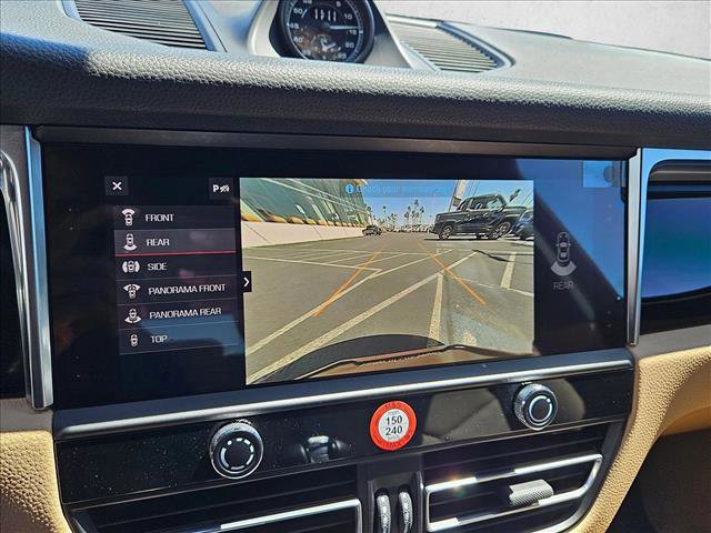 Used 2024 Porsche Macan AWD/4WD image 13
