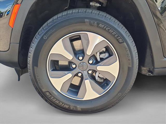 Used 2023 Jeep Grand Cherokee 4WD 4xe image 24