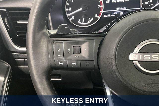 Used 2023 Nissan Rogue SL AWD/4WD image 15