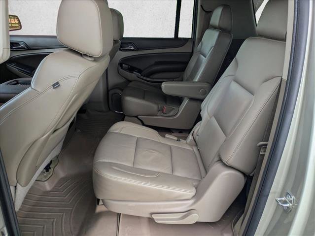 Used 2015 Chevrolet Suburban LT w/ Luxury Package image 20