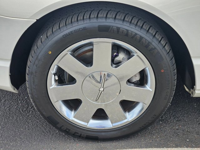 Used 2002 Ford Thunderbird RWD image 16