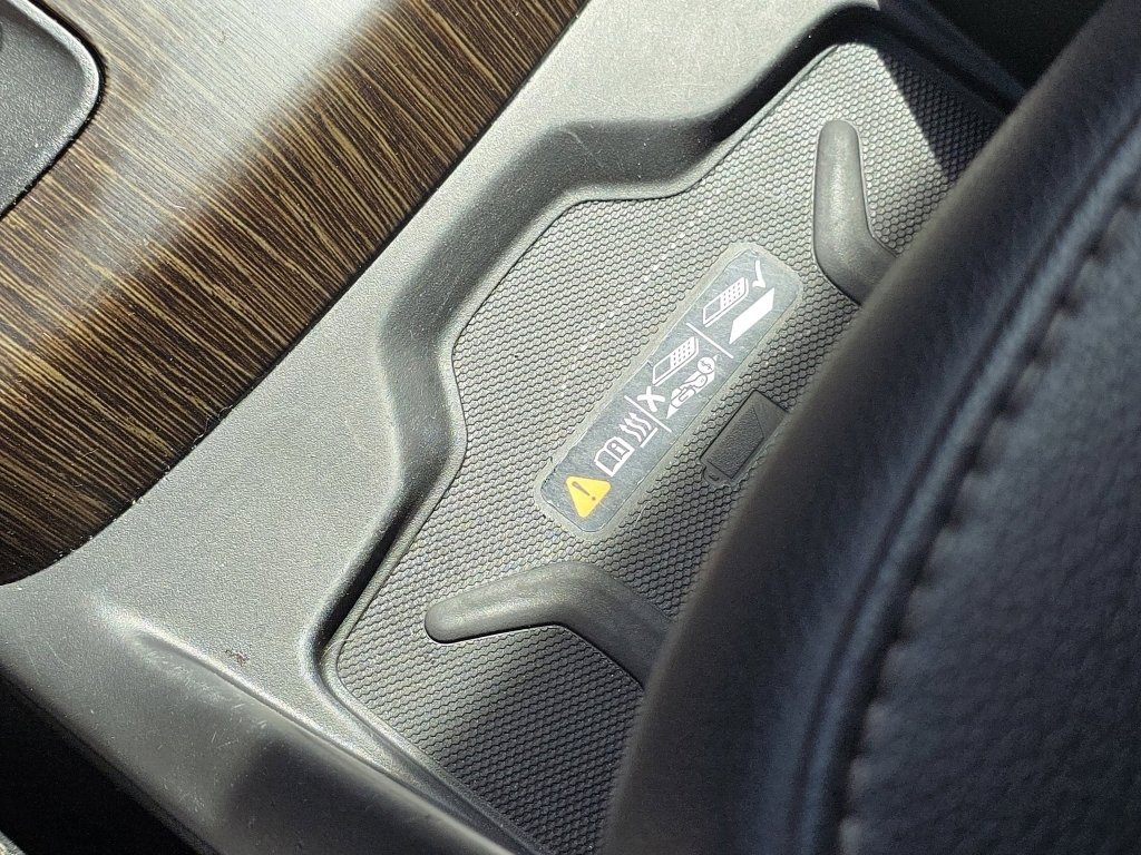 Used 2017 GMC Canyon Denali image 14