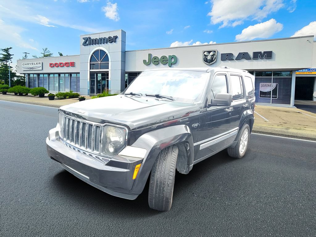 Used 2012 Jeep Liberty Limited Jet w/ Comfort/Convenience Group AWD/4WD image 2