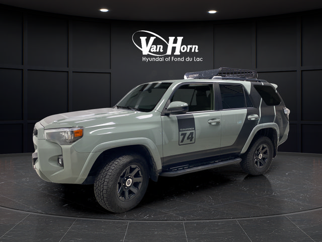 Used 2022 Toyota 4Runner Trail Special Edition AWD/4WD image 3