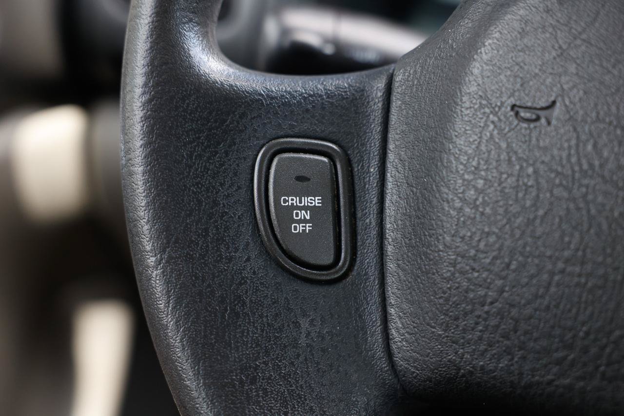 Used 2003 Saturn L-Series L200 w/ Audio Pkg I FWD image 24