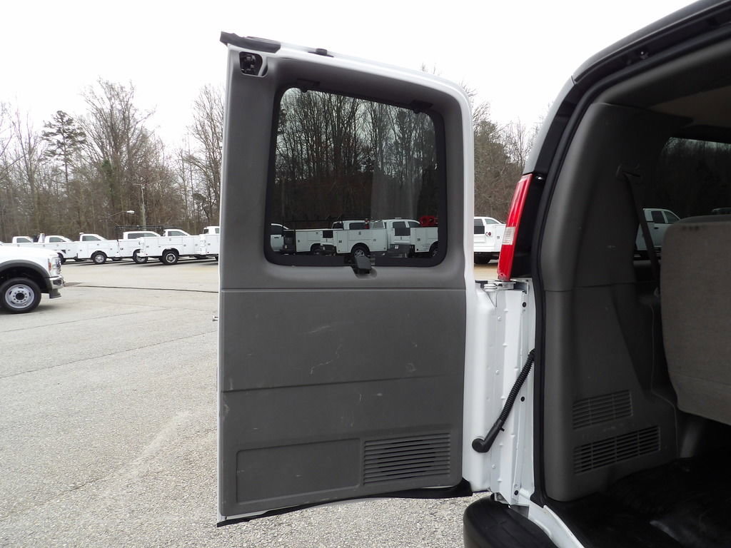 Used 2023 Chevrolet Express 2500 LS w/ Driver Convenience Package image 46