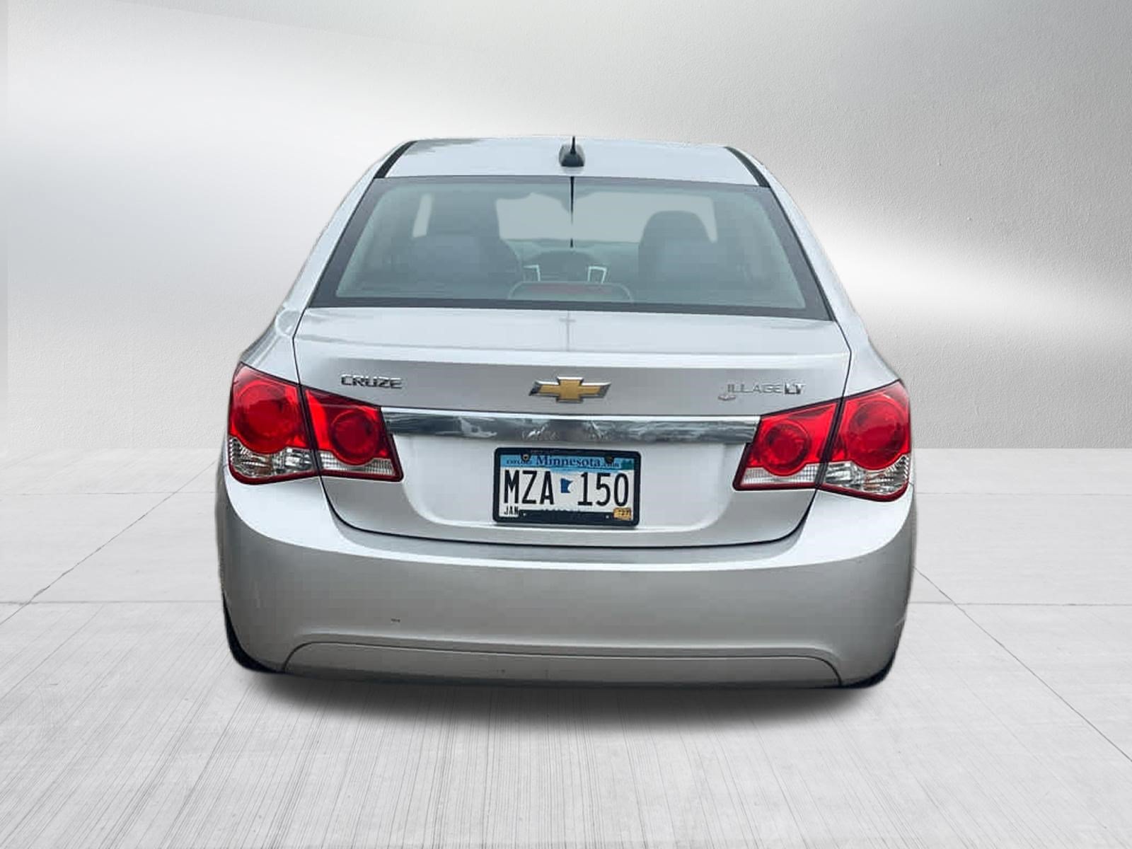 Used 2015 Chevrolet Cruze LT FWD image 6