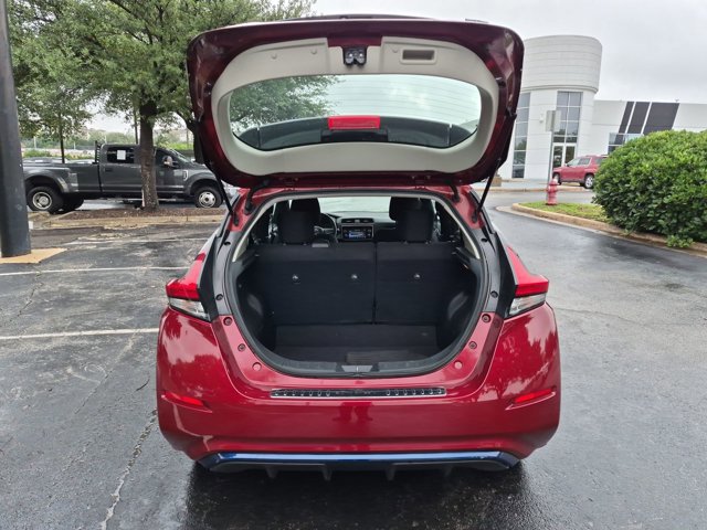 Used 2018 Nissan Leaf SV w/ SV Technology Package image 6