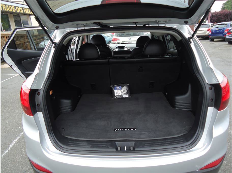 Used 2010 Hyundai Tucson GLS w/ Navigation Pkg 3 image 23