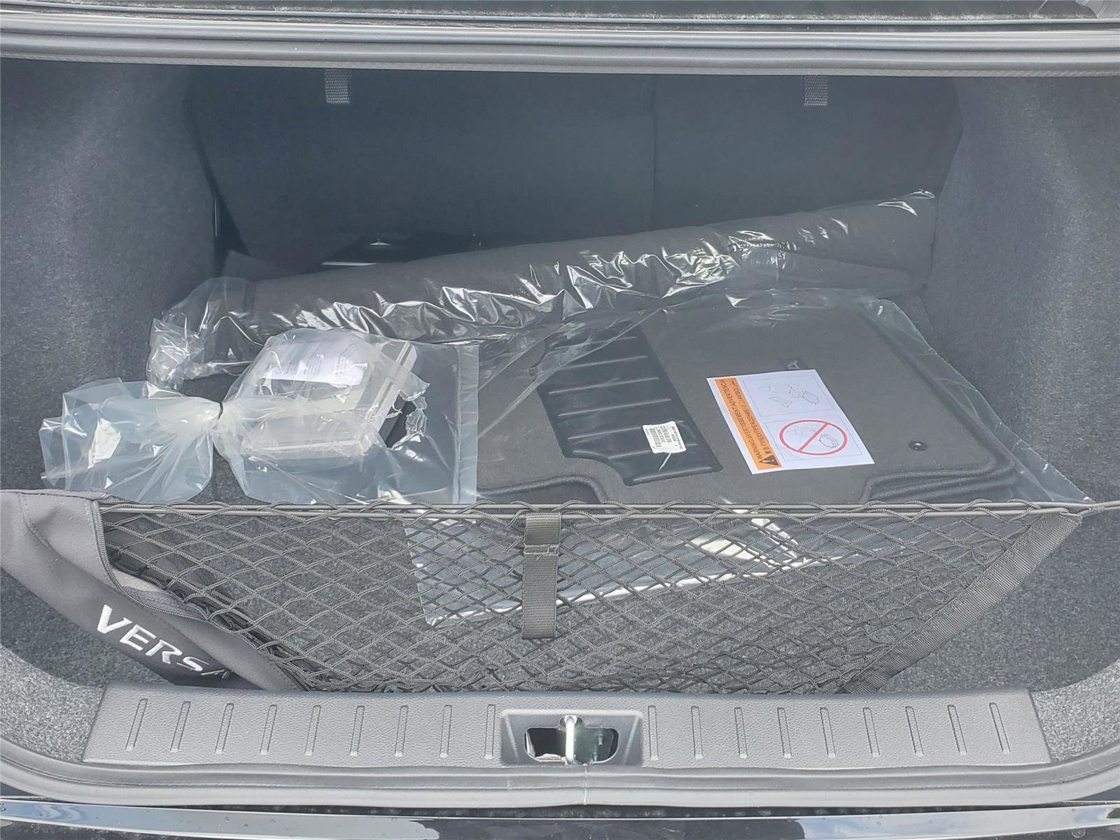 New 2025 Nissan Versa SV w/ Trunk Package FWD image 13