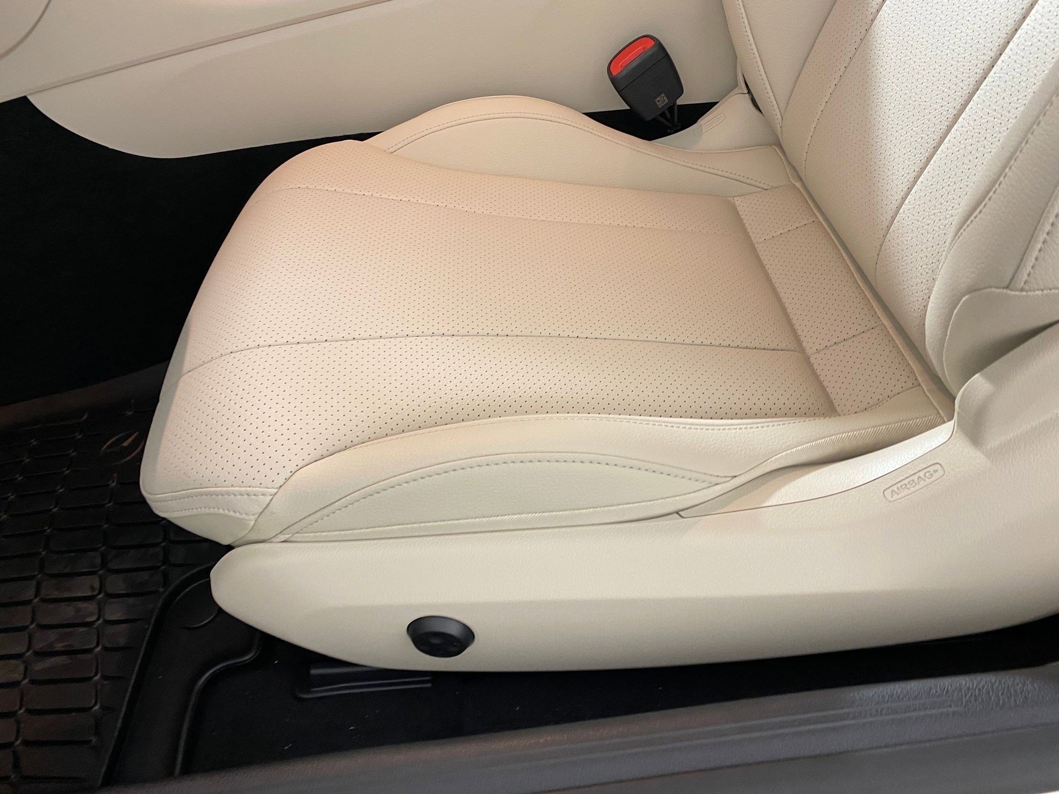 New 2026 Mercedes-Benz CLE 300 4MATIC Cabriolet image 13