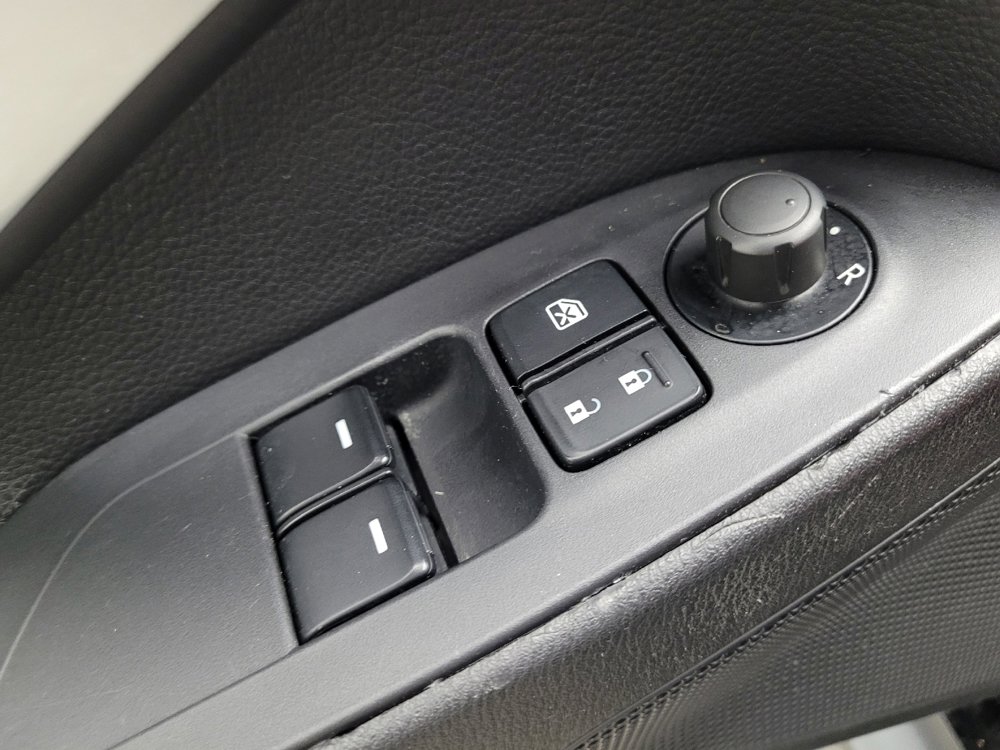 Used 2017 FIAT 124 Spider Classica image 27