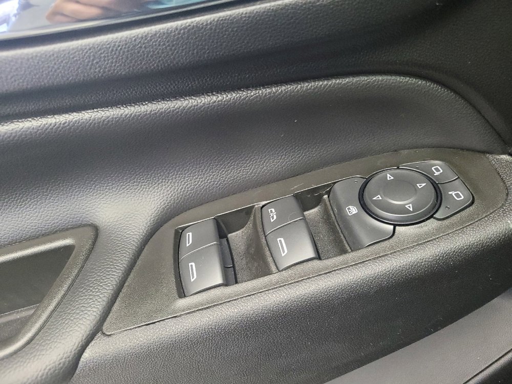 Used 2024 Chevrolet Equinox LT w/ Driver Convenience Package image 27