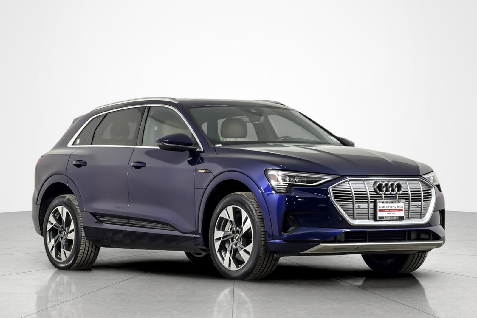 Used 2022 Audi e-tron Premium image 7