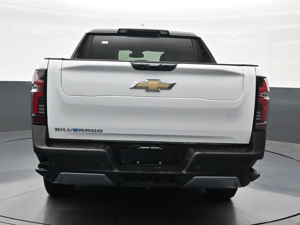 Used 2025 Chevrolet Silverado EV LT AWD/4WD image 4