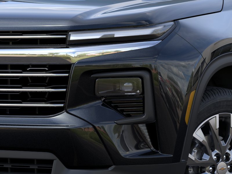 New 2026 Chevrolet Traverse LT w/ Sun and Wheel Package FWD image 11
