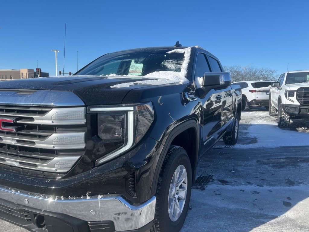 New 2026 GMC Sierra 1500 SLE w/ Preferred Package image 9